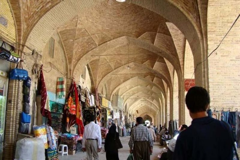 بازار خان یزد معماری زیبایی دارد